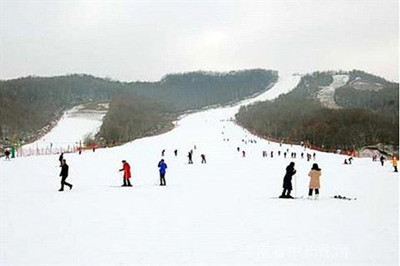 【河南】堯山大峽谷滑雪、福泉溫泉二日游